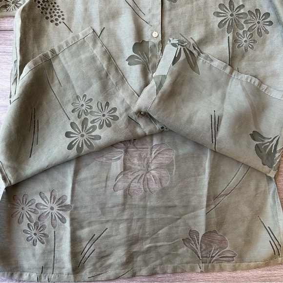 Vintage Banana Bay Resortwear Sheer Floral Pattern Button  Down Shirt - Picture 10 of 15